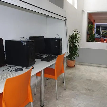 Klery Aparthotel